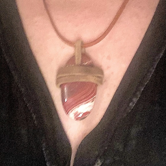 Brecciated Jasper and natural suede leather necklace. - Picture 1 of 1